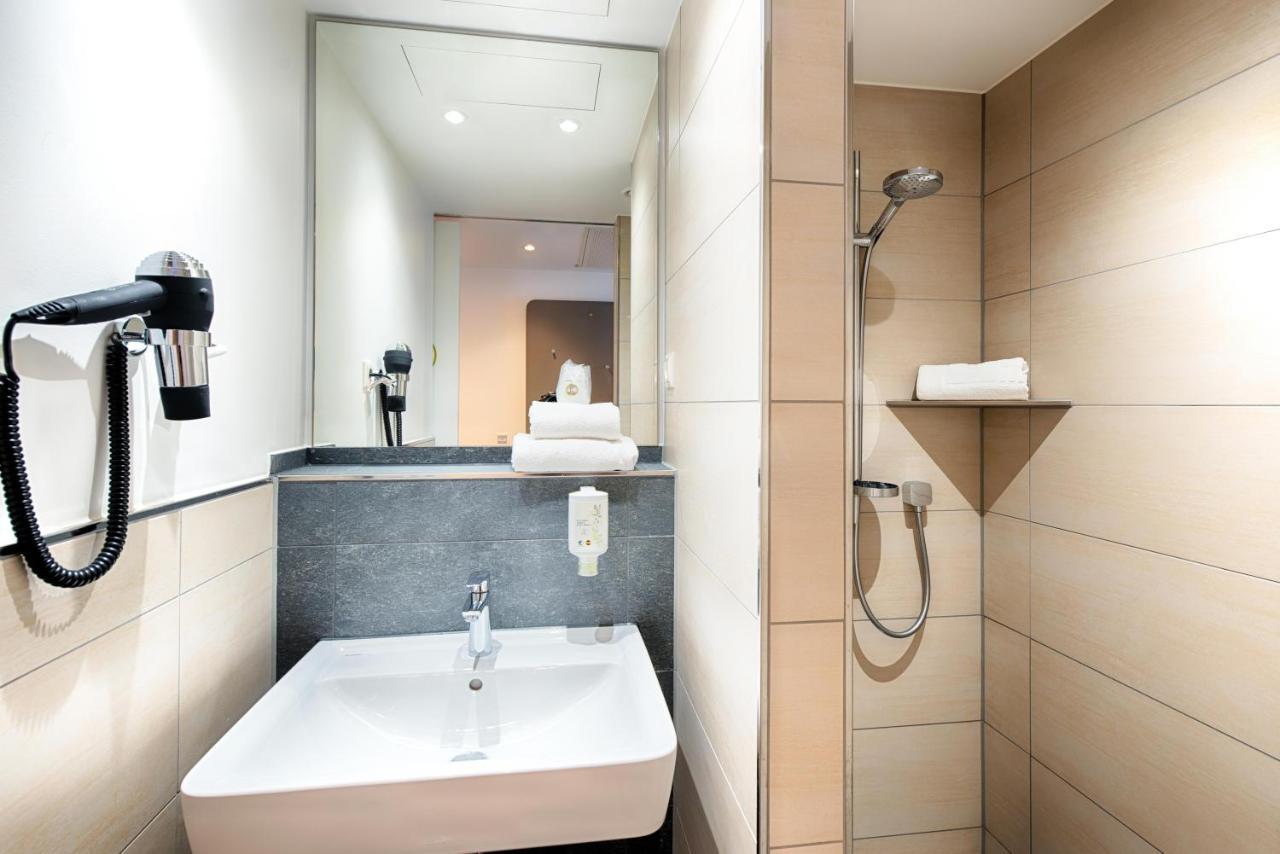 B&B Hotel Augsburg-West 外观 照片